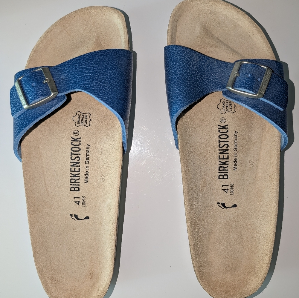 Birkenstock Textured Blue Sandals